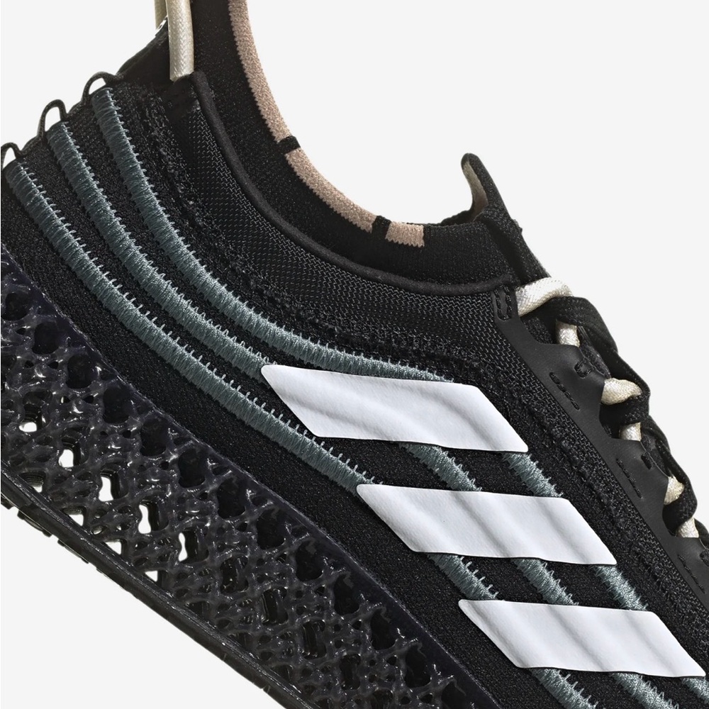 Parley X Adidas 4DFWD ‘Black Hazy Emerald’
Men’s Size 6 NWOT - Picture 4 of 11